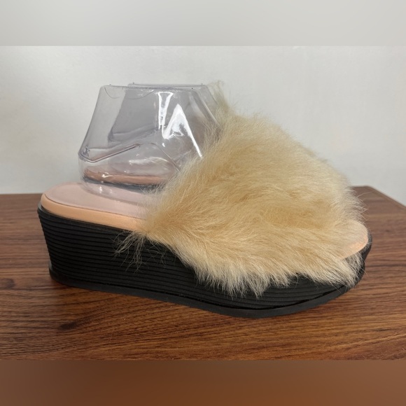 Taryn Rose Pearla Platform Slides Real Lamb Fur Made in Italy Sz 9 Designer NWOB - Picture 4 of 13